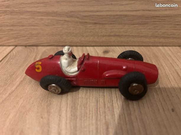 Voiture Dinky Toys Ferrari F1 n°23J – Meccano France – vintage années 50 - Collection