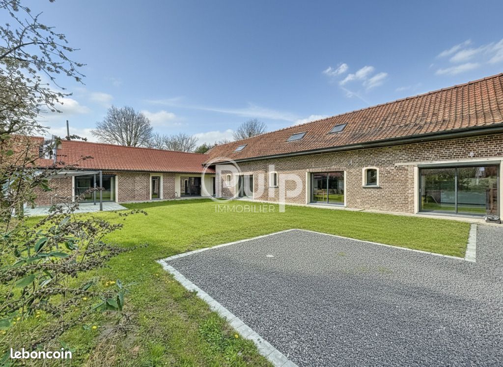 Maison 9 pièces 217 m² · à Faumont · 217 m² · 459 000 €