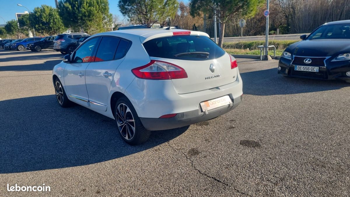 Renault Megane III Berline 5 ptes. Bose Edition (image 7)