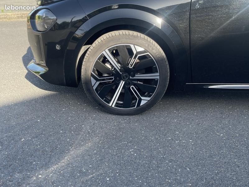 Lancia Ypsilon 1.2 Ibrida 100ch LX eDCT6 (image 17)