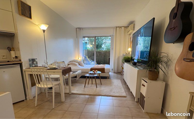 Appartement 1 pièce 28 m² · à Mandelieu-la-Napoule · 27,8 m² · 159 000 €