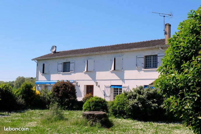 Maison 300 m² Clairac