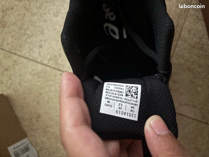 Asics Kayano Noires (image 6)