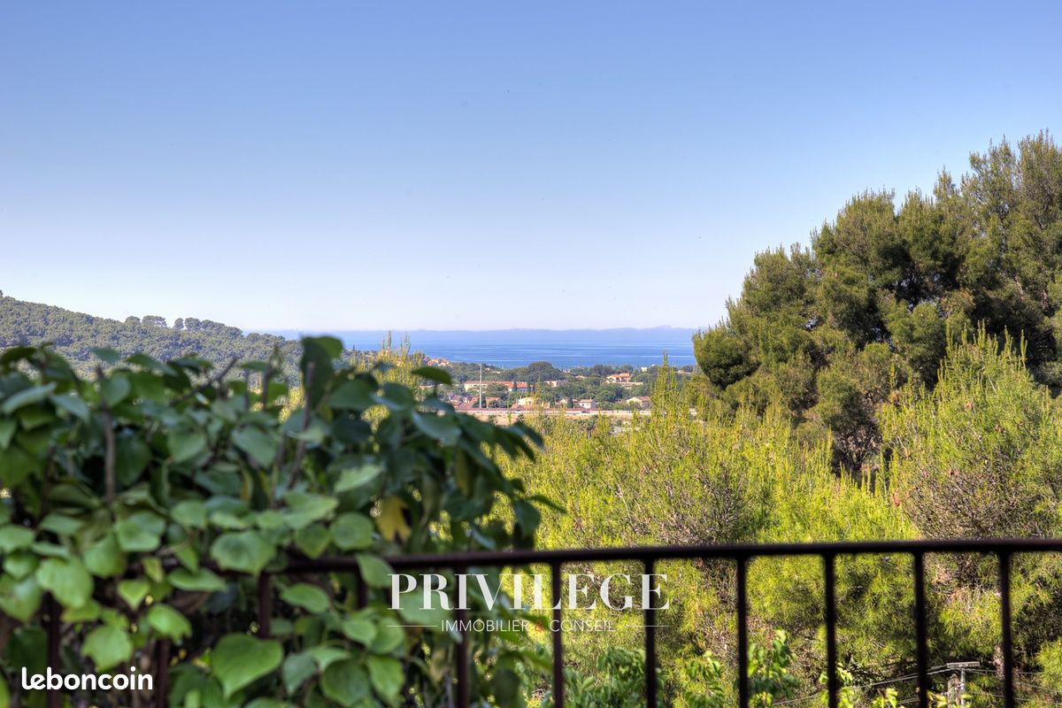Maison 4 pièces 143 m² · à Ollioules · 143 m² · 680 000 €