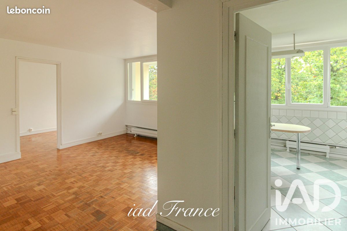 Appartement 3 pièces 55 m² · à Verneuil-sur-Seine · 55 m² · 990 €
