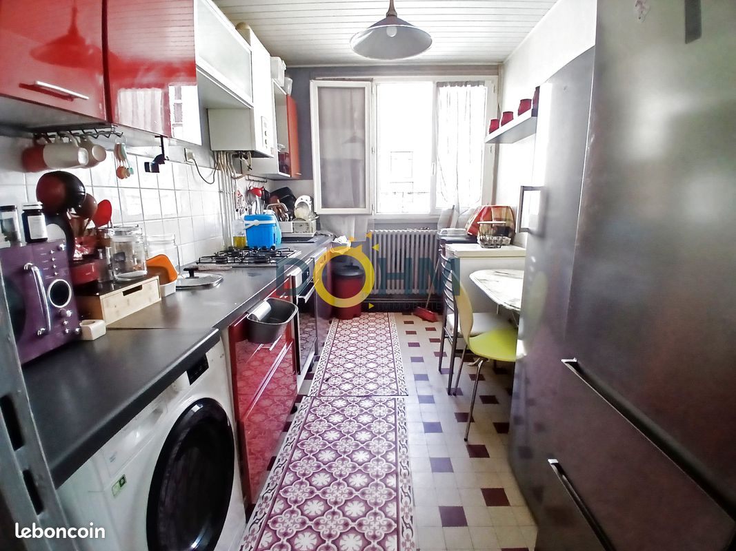 Appartement 3 pièces 60 m² · à Saint-Étienne · 60 m² · 56 000 €