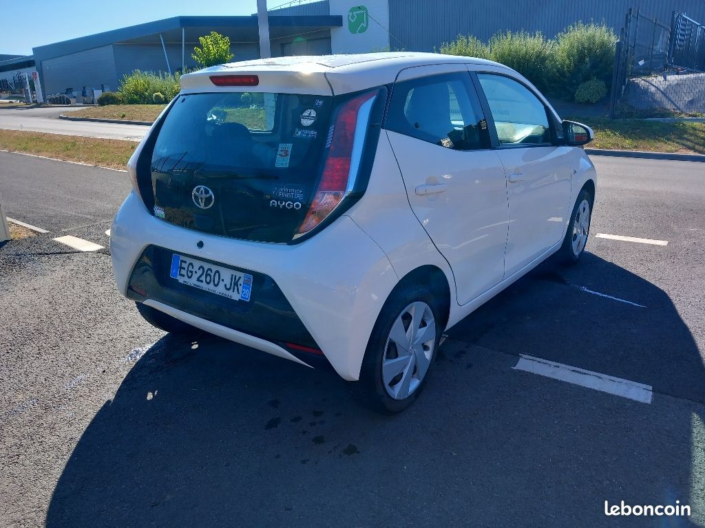 Toyota Aygo 1.0 VVT-i x-play (image 3)