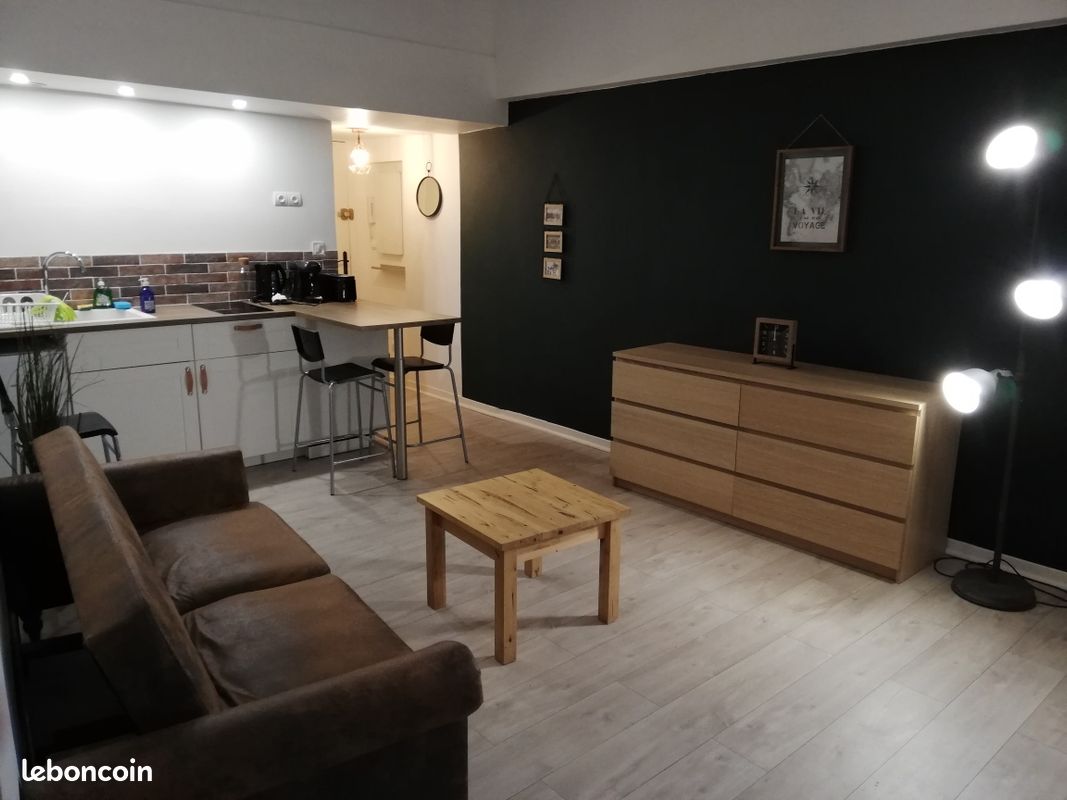 Appartement 1 pièce 25 m² · à Toulon · 25 m² · 552 €/mois