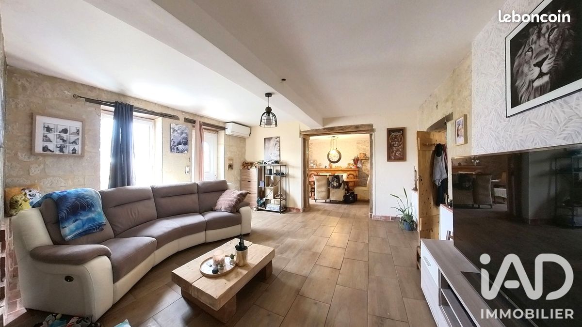 Maison 4 pièces 135 m² · à Savigny-en-Véron · 135 m² · 198 000 €