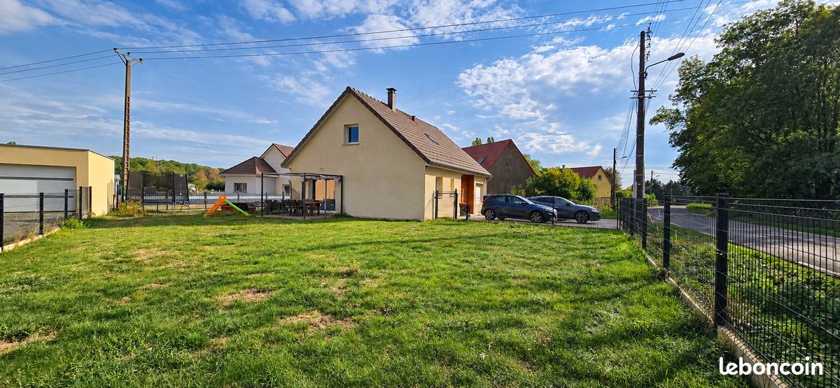 Maison 5 pièces 104 m² · à Leval · 104 m² · 244 000 €