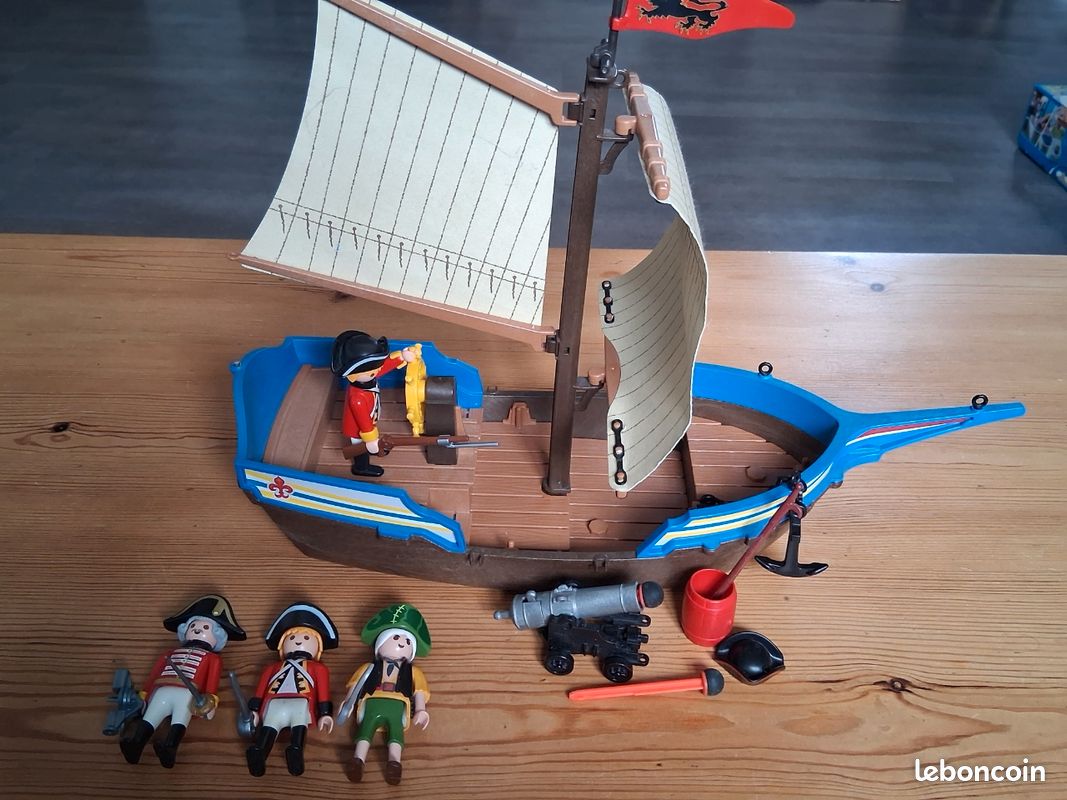 Bateau pirate playmobil (image 1)