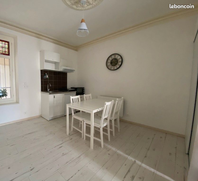 Grand studio Poitiers avec parking 8 minutes du centre ville en voiture - Poitiers 86000 (image principale 2)