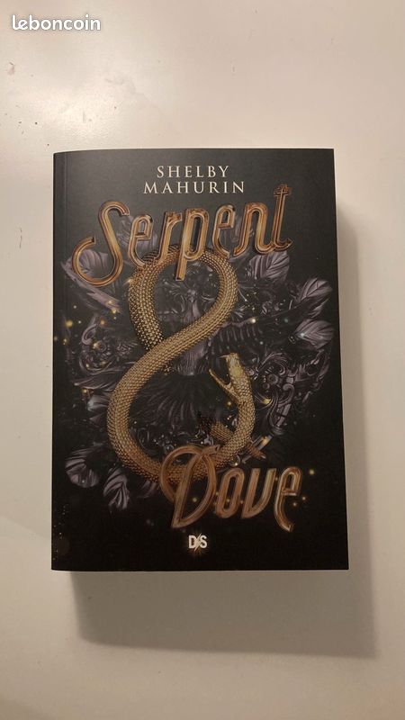 Livre SF "serpent and dove" Tome 1 (image 1)