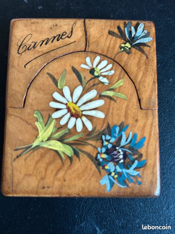Porte-montre Ancien En Bois Décoré De Violettes - Souvenir De Beaulieu-sur-Mer - Fait Main - Occasion