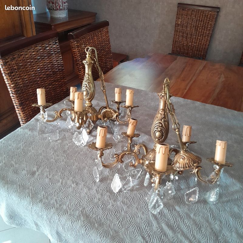 Paires de Lustres vintages Bronze et Cristal (image 1)