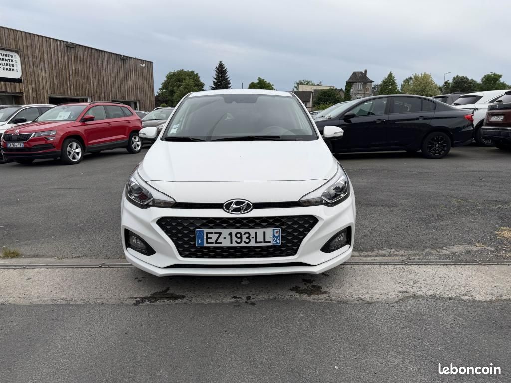 HYUNDAI I20 1.2i - 84 Intuitive clim + camera AR (image 8)