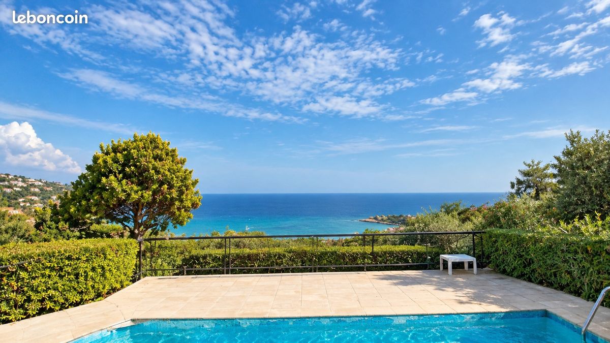 Maison 8 pièces 250 m² · au Lavandou · 250 m² · 1 820 000 €