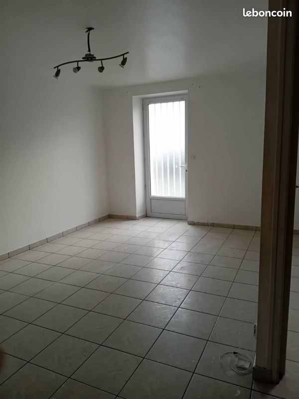 Maison 5 pièces 100 m² · à Orée d'Anjou · 100 m² · 800 €/mois