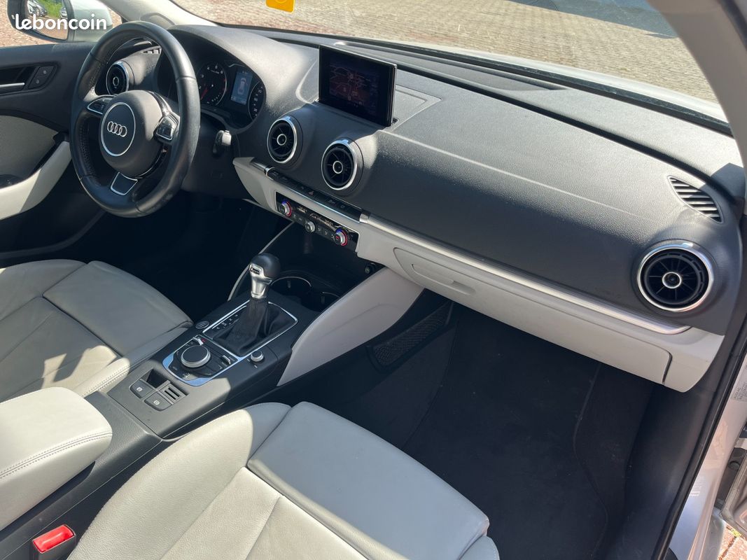 Audi A3 III SPORTBACK 1.8 TFSI 180 AMBITION LUXE S TRONIC 7 III SPORTBACK 1.8 TFSI 180 AMBITION LUXE S TRONIC 7 (image 10)