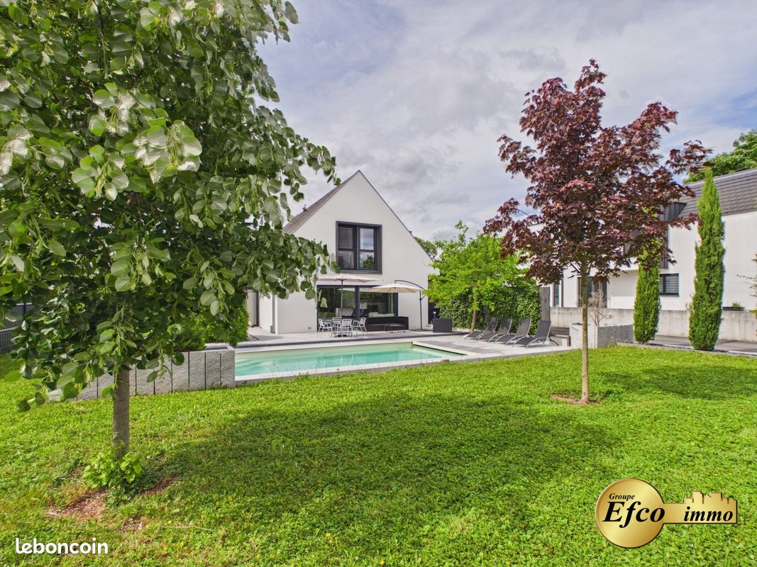Maison 6 pièces 211 m² · à Hésingue · 211 m² · 980 000 €