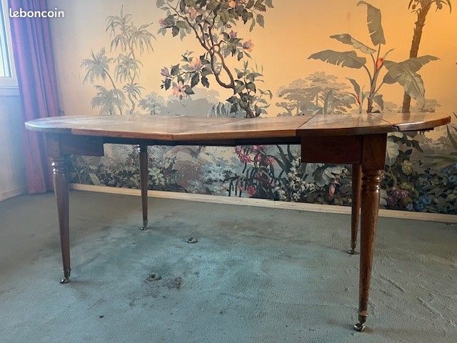 Table en bois massif (image 2)