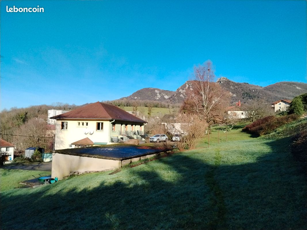 Maison 14 pièces 280 m² · à Salins-les-Bains · 280 m² · 279 000 €
