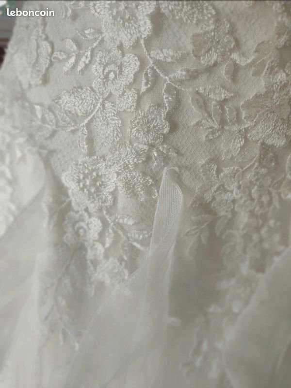 Robe de mariée neuve + 2 voiles (image 5)