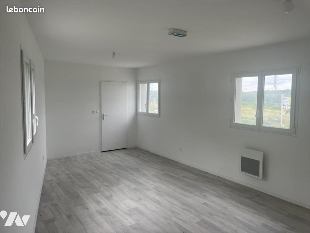Local d'Activités 95 m² MIGNE AUXANCES (image 7)