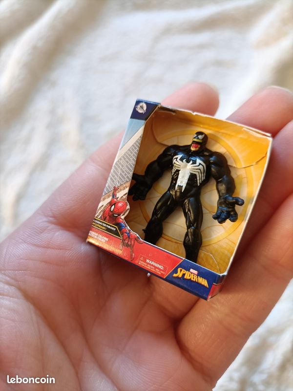 Miniature spiderman jouet zuru mini brands (image 2)