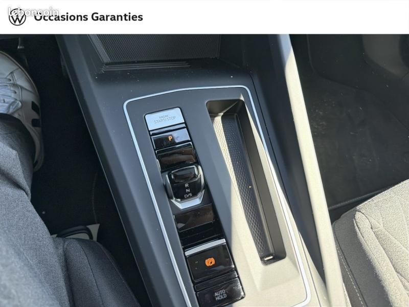 Volkswagen Golf 1.5 eHybrid 204ch VW Edition DSG6 (image 17)