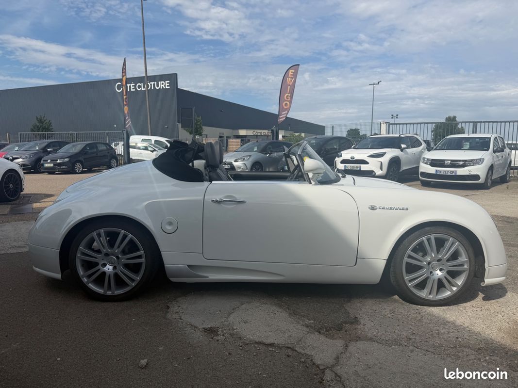 PGO SPEEDSTER CEVENNES 2.0 140CH - KILOMETRAGE D'ORIGINE - CLIMATISATION - RADIo (image 7)