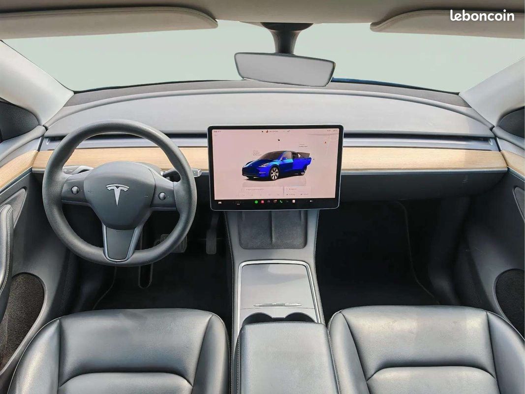 TESLA MODEL Y Performance * Dual Motor AWD * 534 ch * 75 kWh * Toit Pano (image 10)