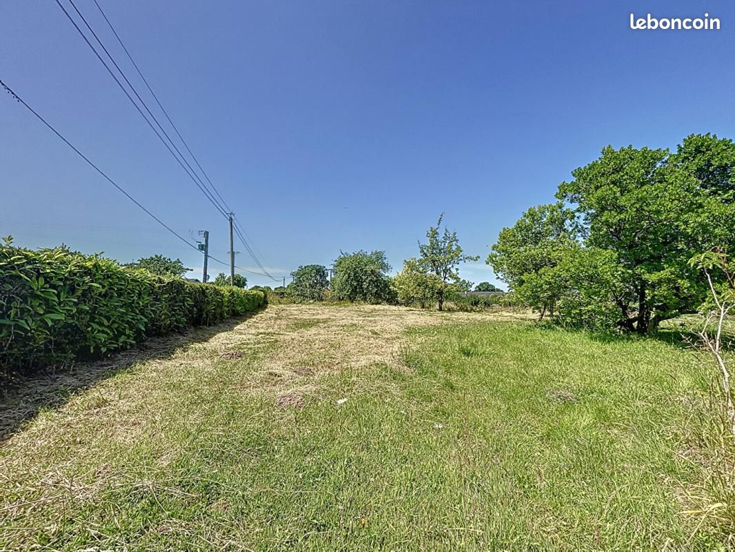 Terrain 607 m² · à Hénanbihen · 31 480 €