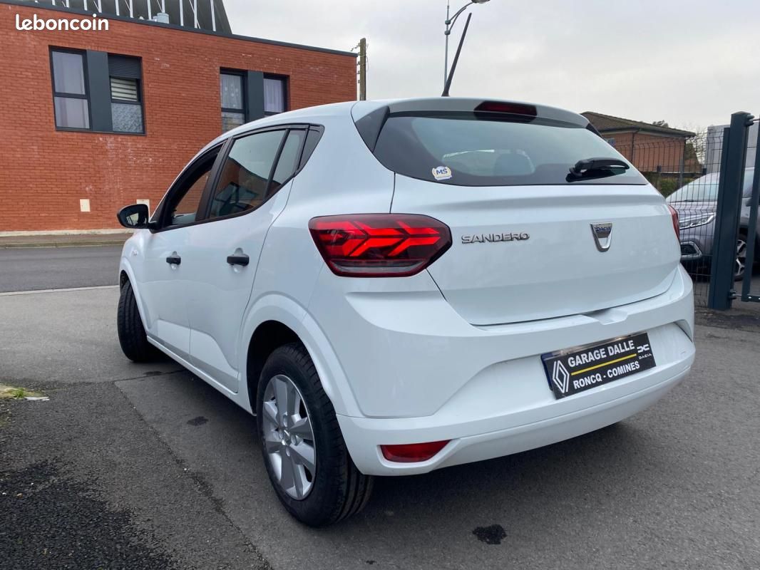 Dacia Sandero ESSENTIEL SCE65 CARPLAY/CENTRALISATION/ROUE DE SECOURS/VITRES AV ELECTRIQUES (image 11)