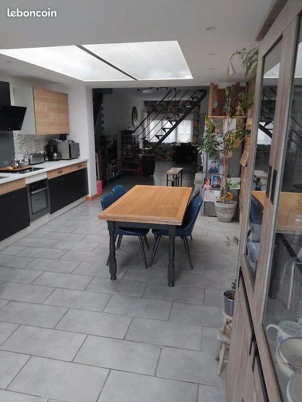 Maison 4 pièces 95 m² · à Pérenchies · 95 m² · 240 000 €