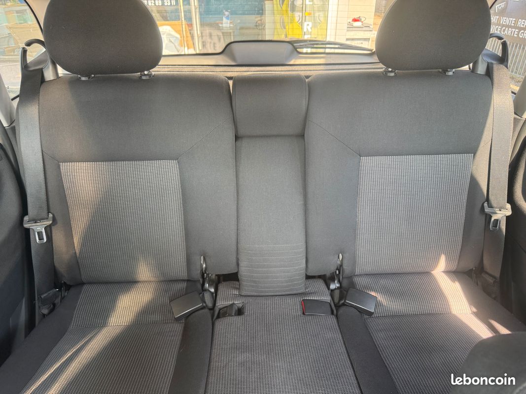 Meriva 1.7cdti 16v 101ch cosmo 1990 (image 5)
