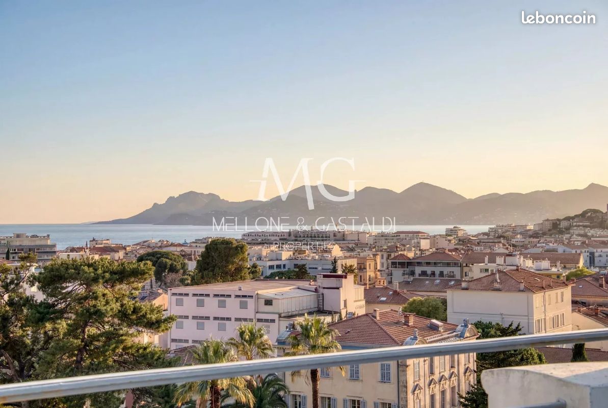Appartement 10 pièces 239 m² · à Cannes · 239 m² · 1 750 000 €