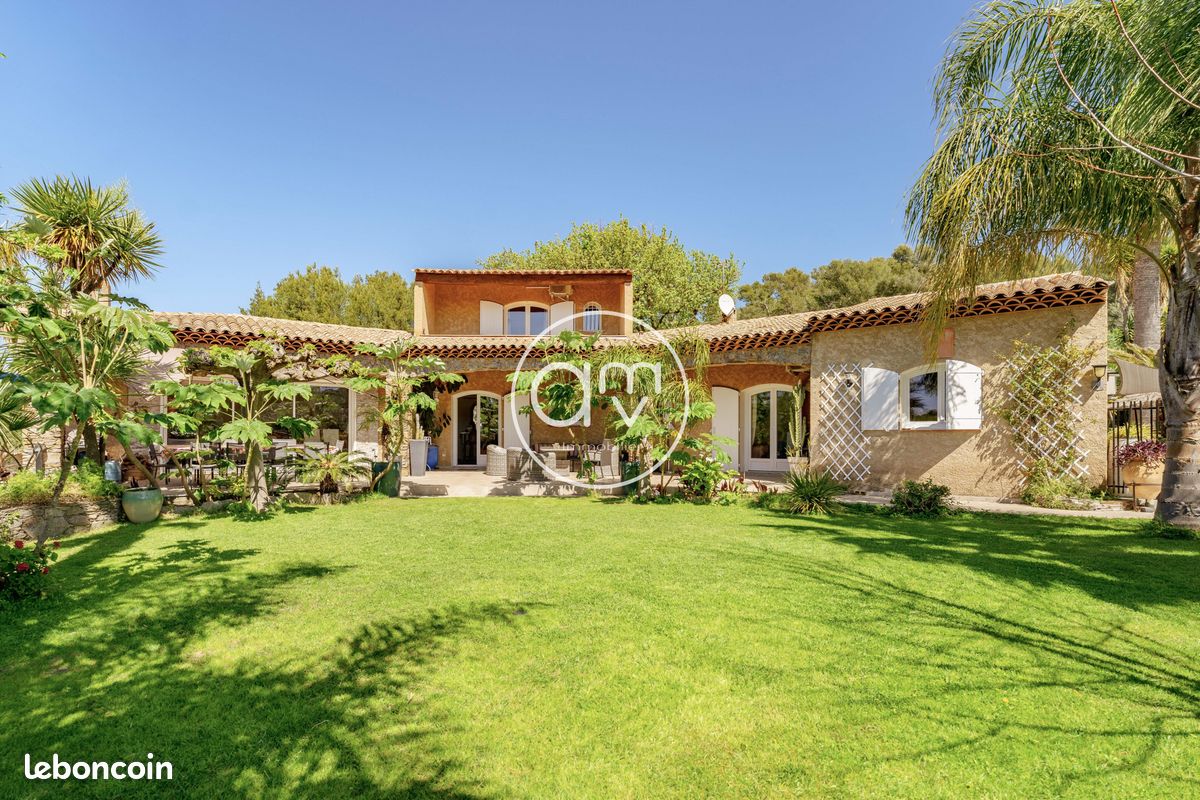 Maison 4 pièces 167 m²