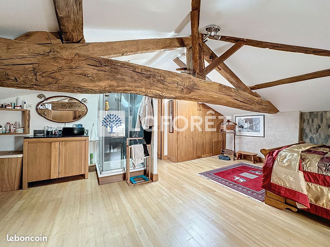 Propriété 6 pièces 144 m² - Glénay 79330 (image principale 4)