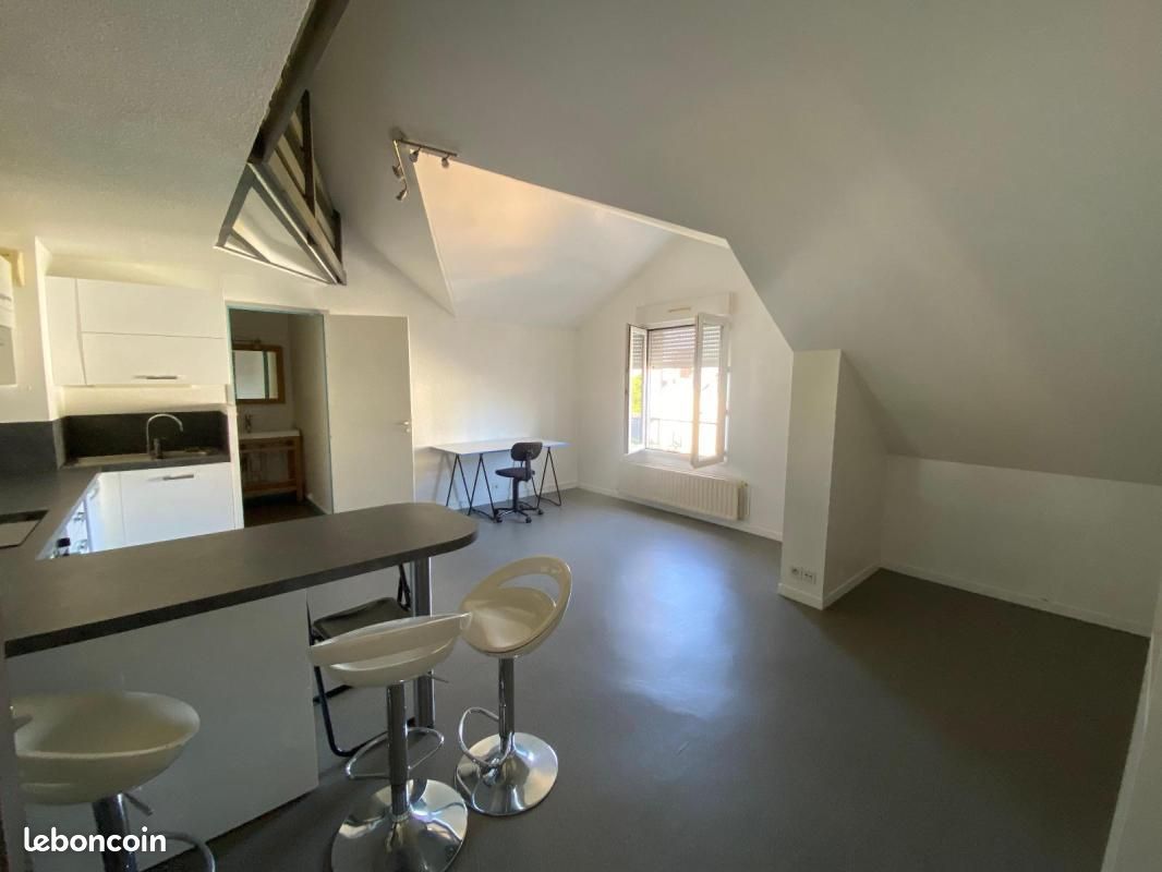 Appartement 1 pièce 29 m² · à Laval · 29 m² · 470 €