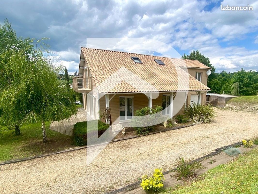 Maison 5 pièces 150 m² · à Champcevinel · 150 m² · 299 980 €