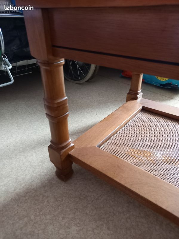 Table en merisier (image 1)