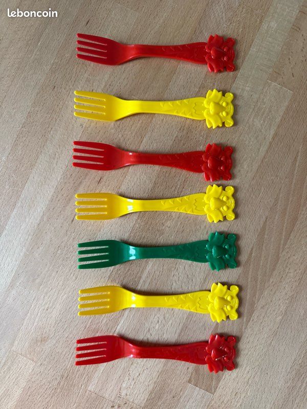 200 Fourchettes à Fruits Colorées PP Alimentaire – Lot Fun Avec Poudre Fleur Cerisier Pour Fêtes & Enfants !