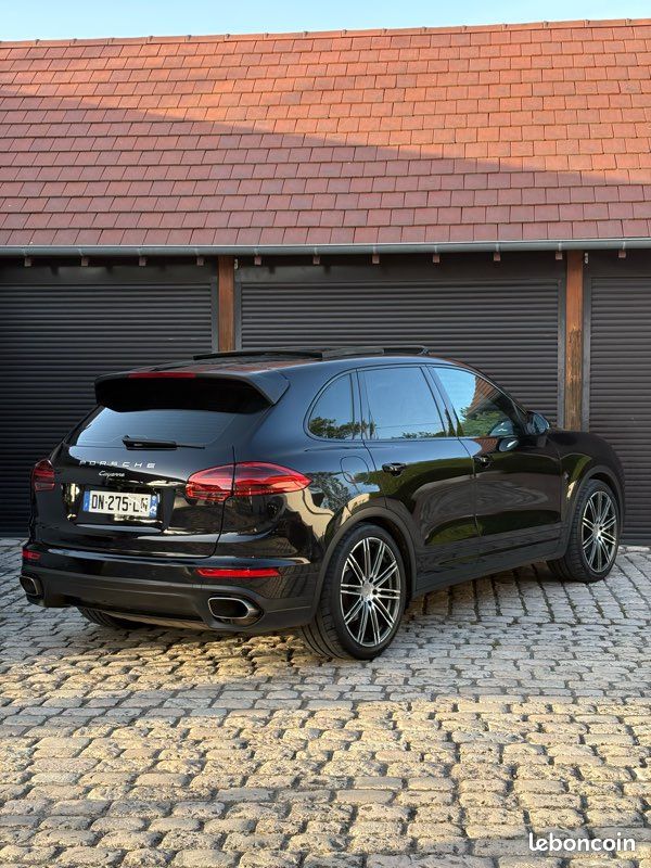 Porsche cayenne 958.2 – 3.0 v6 d 262 ch – pasm – pdls – bose – to - jantes 21“ - cuir étendu – attelage électrique – 134 000 km (image 2)