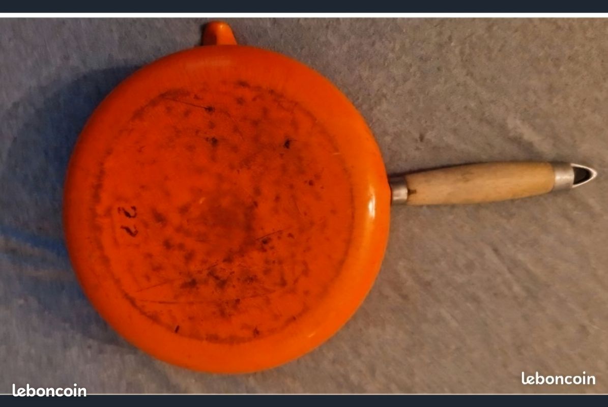 Casserole en fonte (image 1)