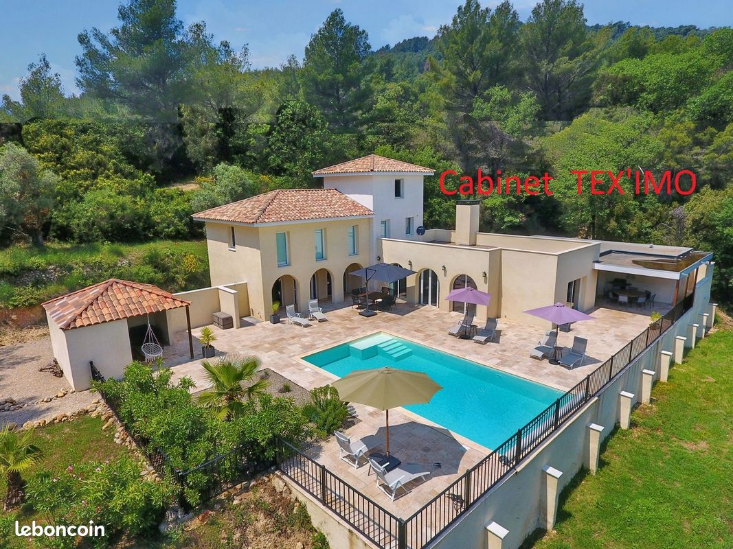 Maison 7 pièces 217 m² · à Ampus · 216,6 m² · 890 000 €