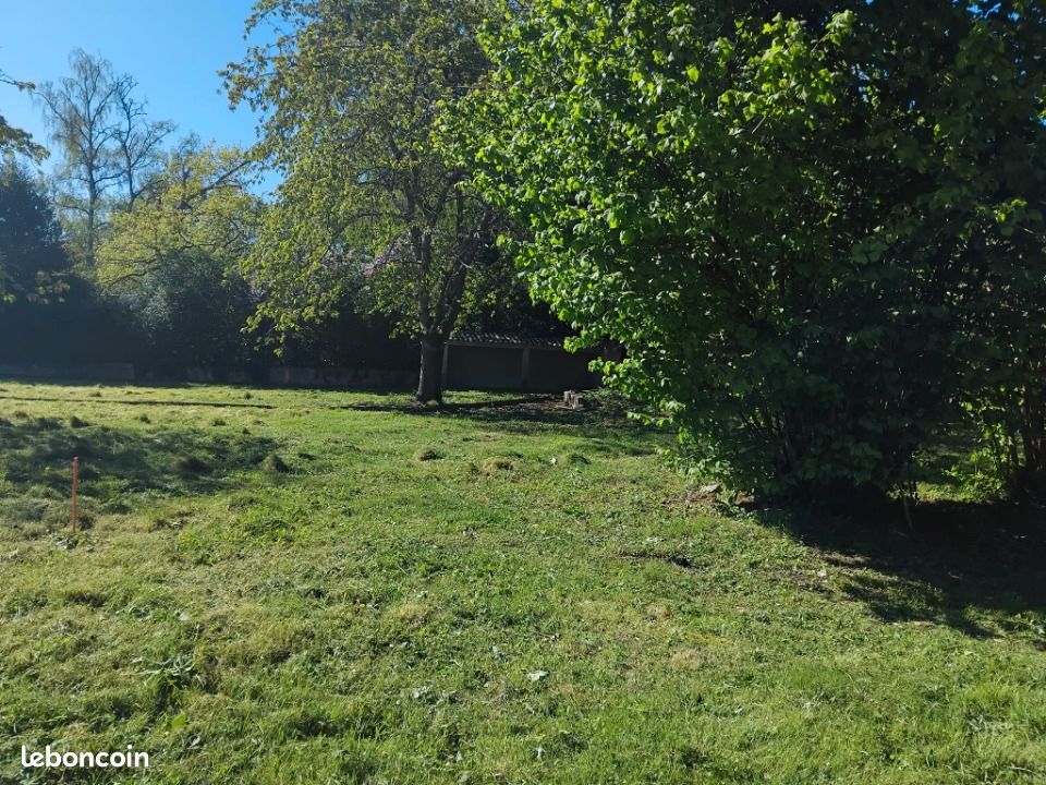 Terrain 707 m² Gazeran · 170 000 €