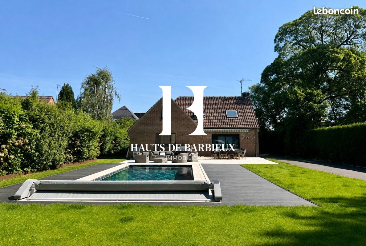Maison 11 pièces 175 m² · à Hem · 175 m² · 749 000 €