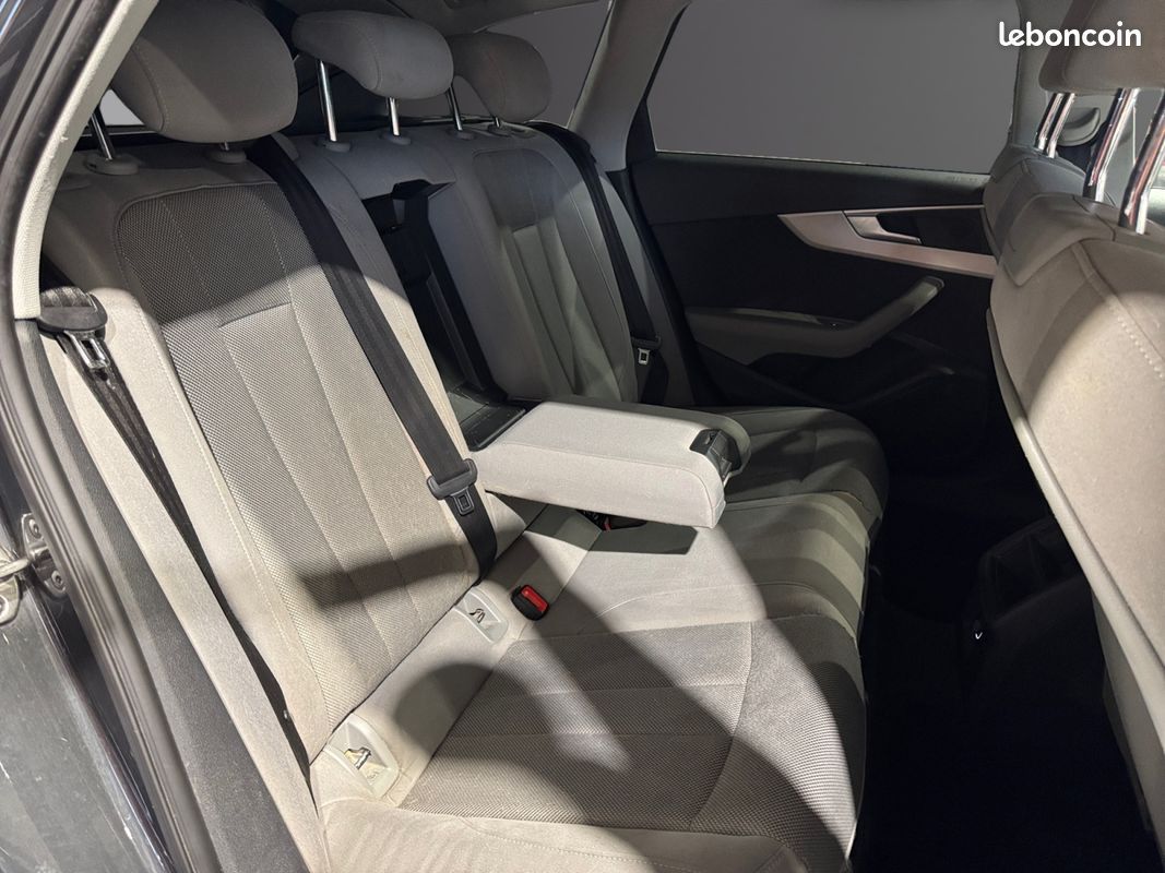 AUDI A4 AVANT 40 TDI 190ch S TRONIC BUSINESS LINE QUATTRO Garantie 12 mois Carplay Caméra de recul (image 13)
