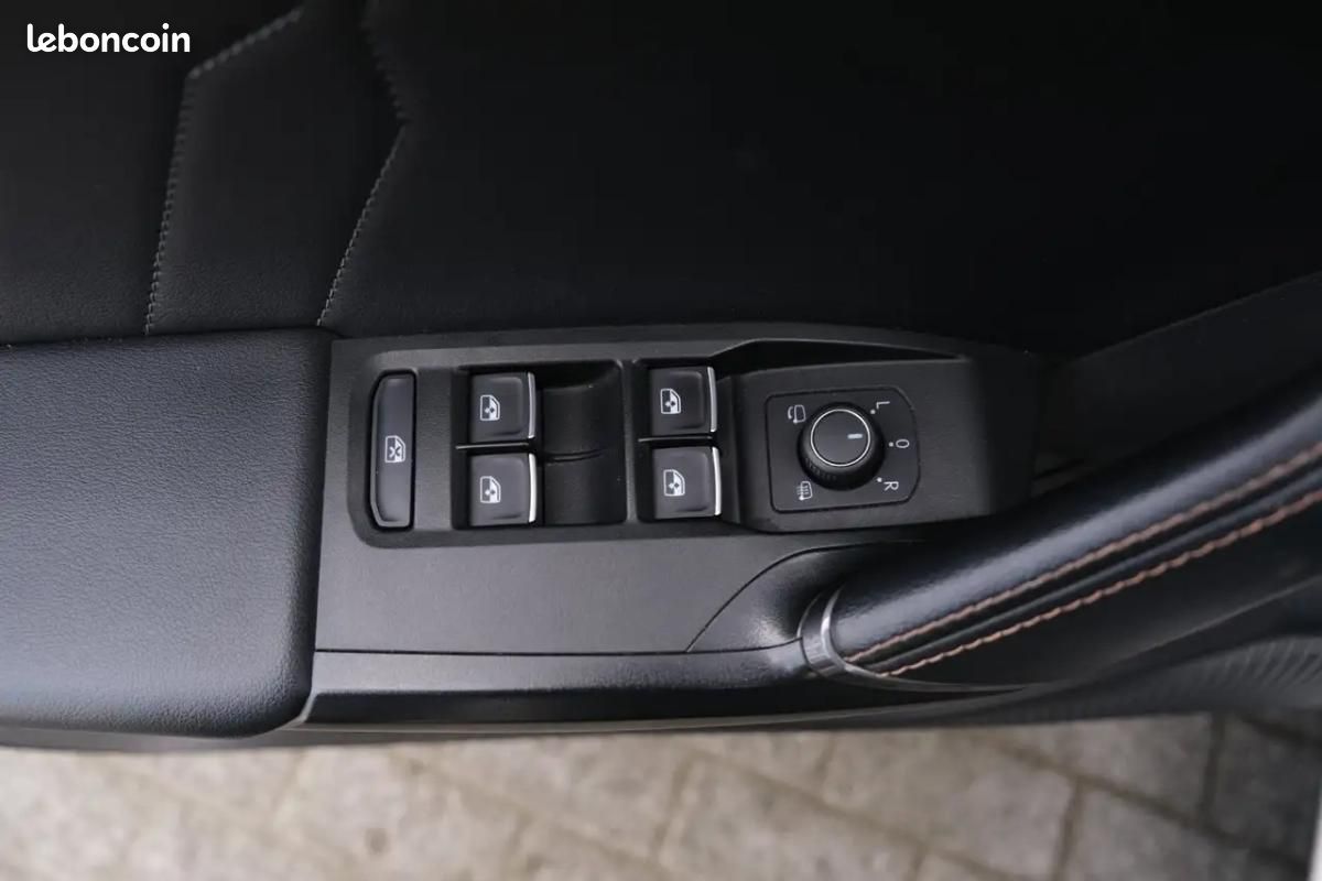 Cupra Leon SPORTSTOURER 1.4 E-HYBRID VZ 245PK PANORAMIQUE SUPERSPORT 245 CH AVANT BVA - CAMÉRA D'... (image 13)